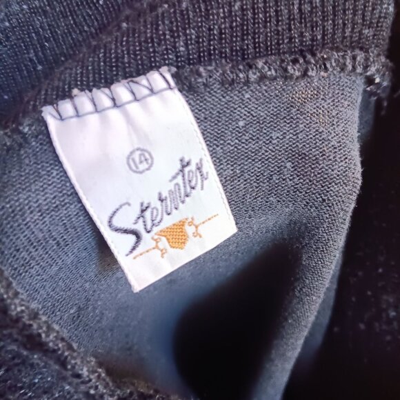 Vintage Small High-Neck Sweater 1960's Sterntex Charcoal Black Beatnik - Picture 7 of 7